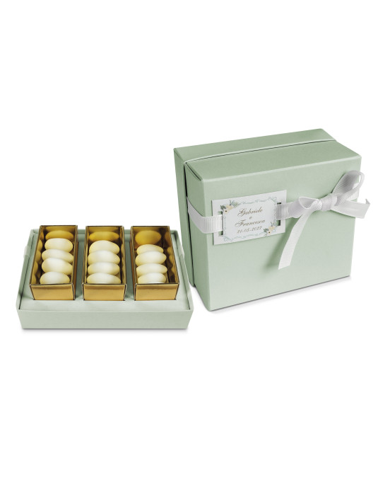 Astuccio fondo e coperchio di colore salvia, con targhettina personalizzabile